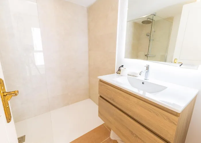 아파트 Eu Moll 2b - Near The Sea With Wifi And Pool 포엔샤 항구